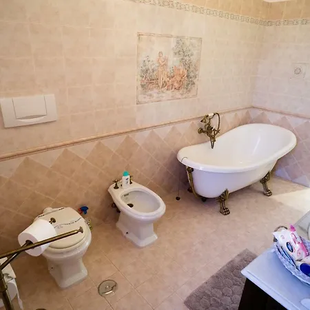 Apartamento A Casa Di Nonna Ada
